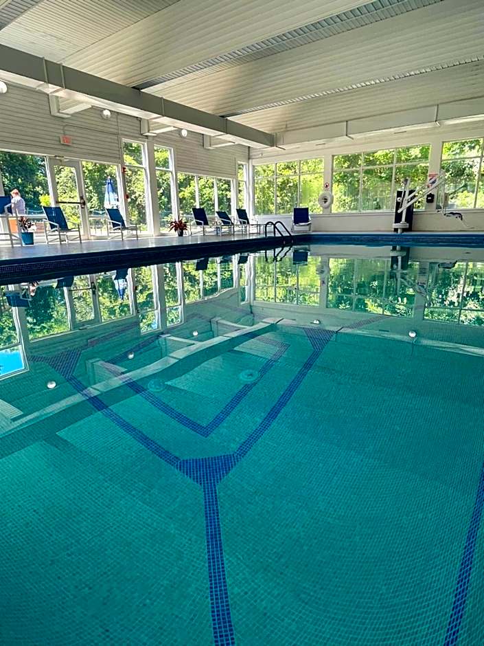 Iris Hotel Cape Cod