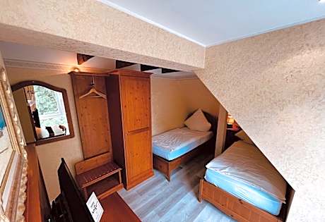 Double Room with Private Bathroom