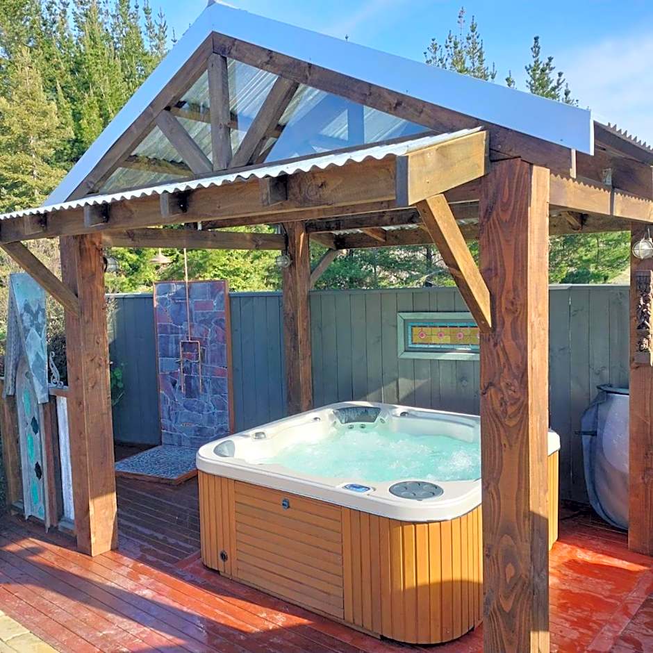 Redwood Valley B & B