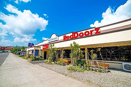 RedDoorz near San Juanico Bridge