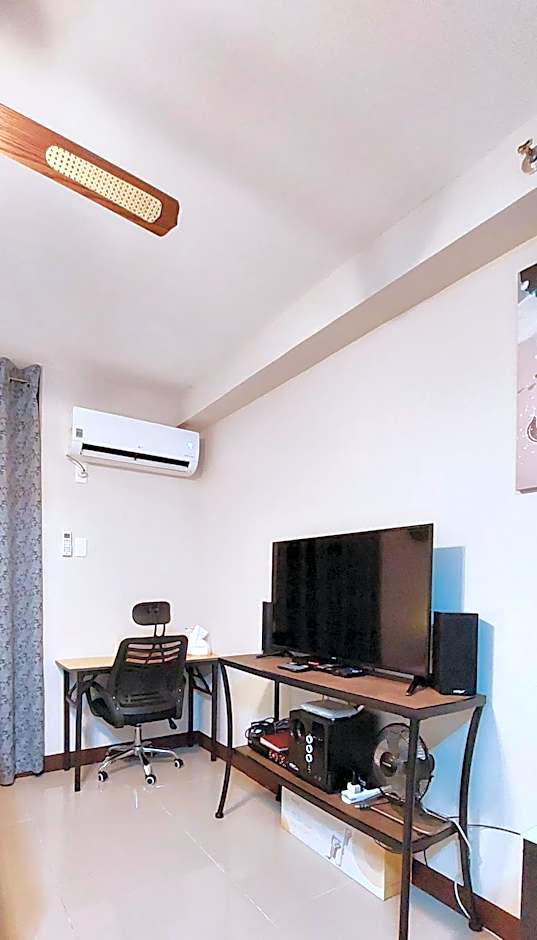 Quayside Condo near Airport