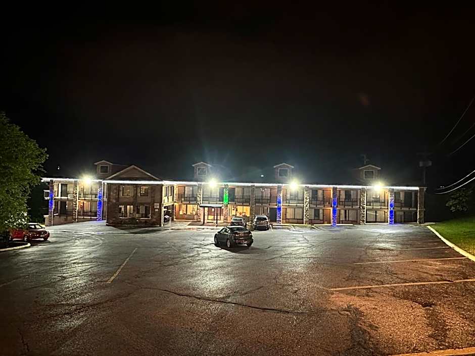 Suburban Studios Branson On The Strip