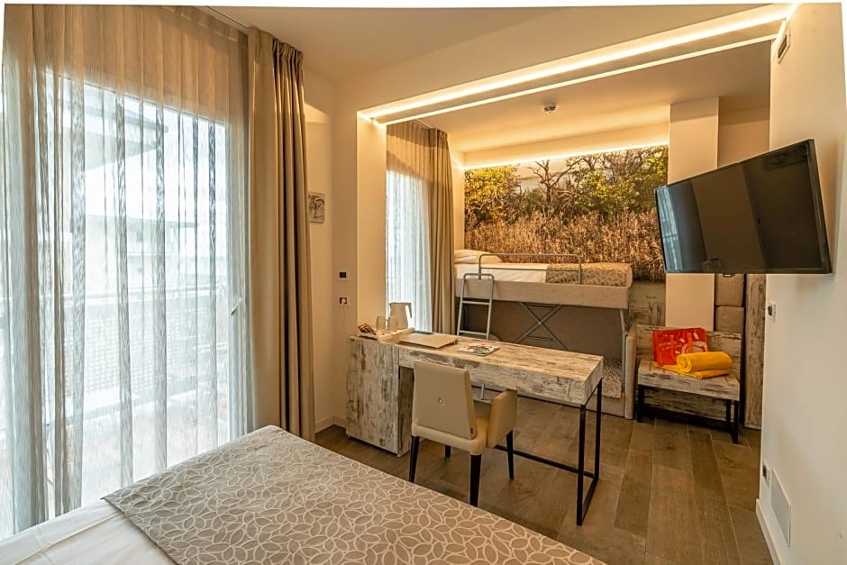 Hotel Ambassador