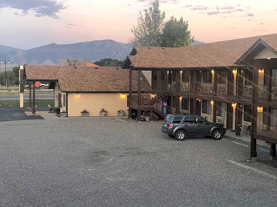 Red Bear Inn