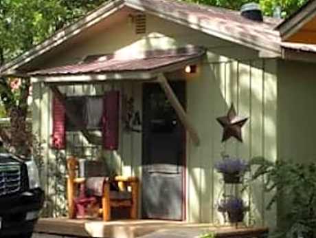 Bungalow with Patio