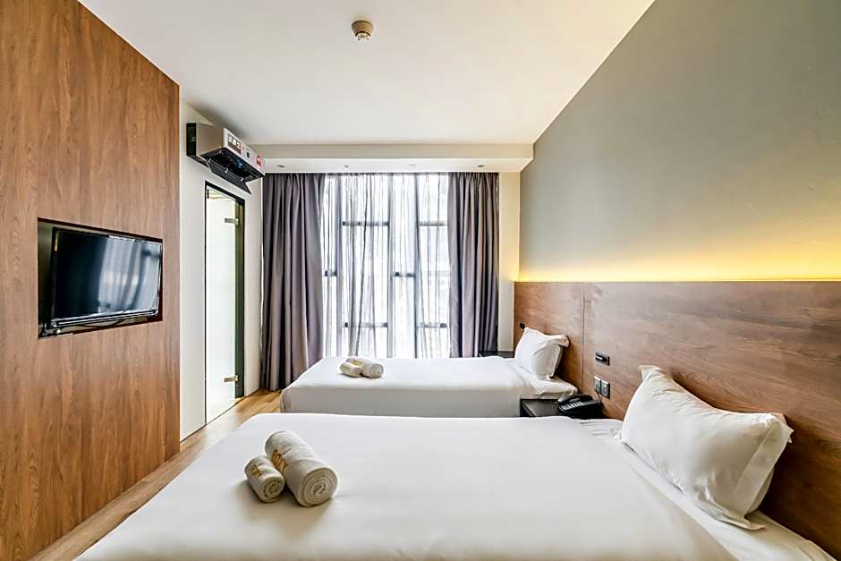 Roxy Hotel Padungan
