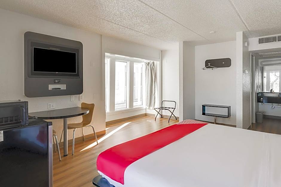 OYO Hotel Houston Katy Freeway