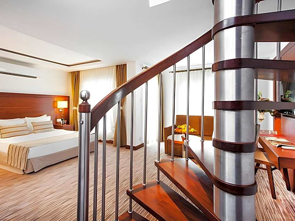 Salamis Bay Conti Hotel