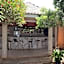 Executive Airport Hotel