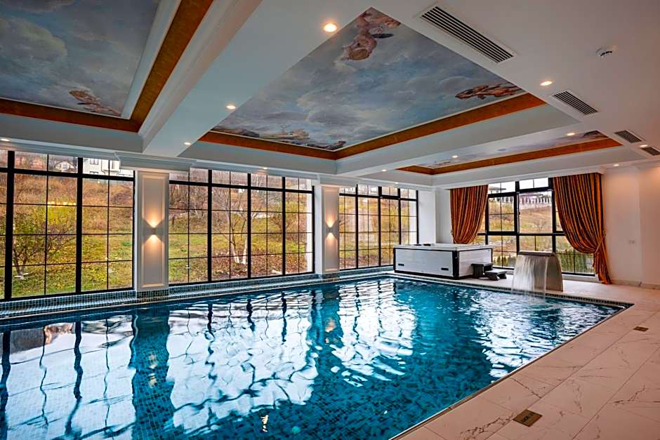 Hotel NOBLESSE Boutique&Spa