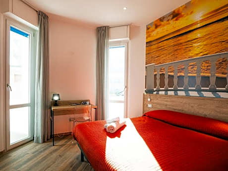 Double Room with Balcony and Sea View