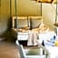 Clifftop Exclusive Safari Hideaway