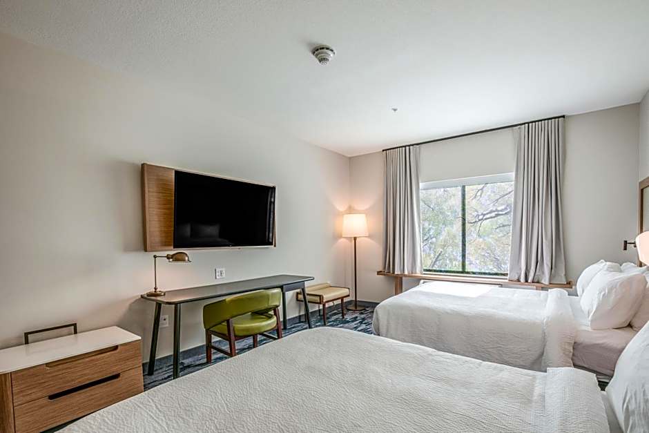 Holiday Inn Express & Suites Platteville By IHG