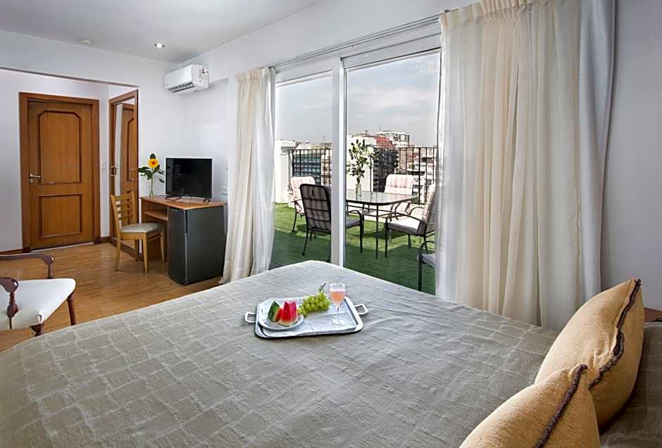 Photo 1 of 8 of Suite