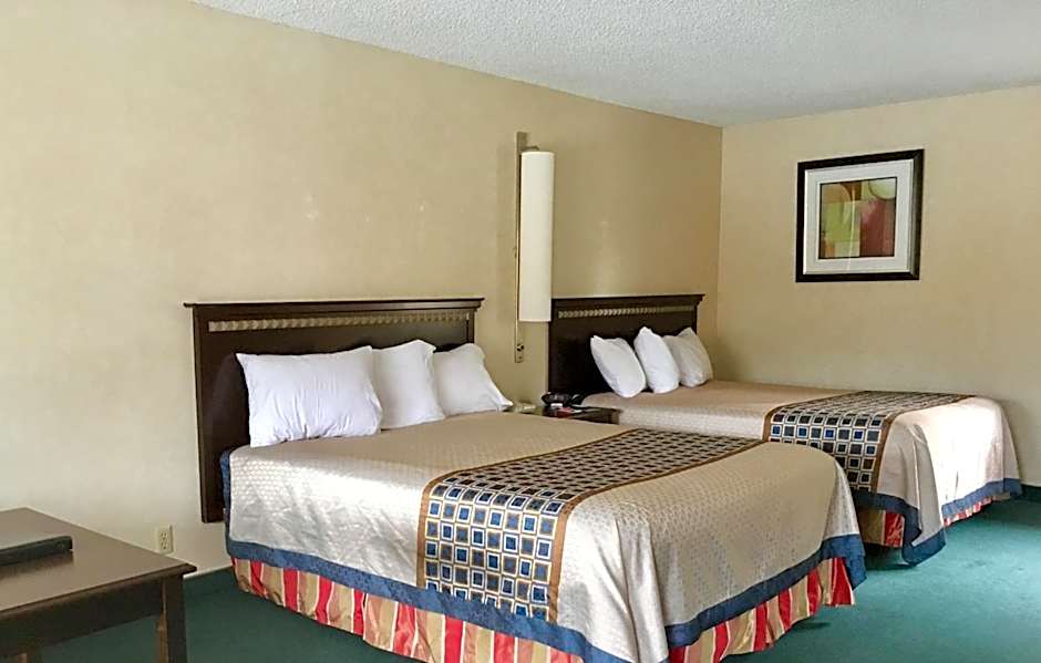 Photo 1 of 1 of 2 Queen Beds
