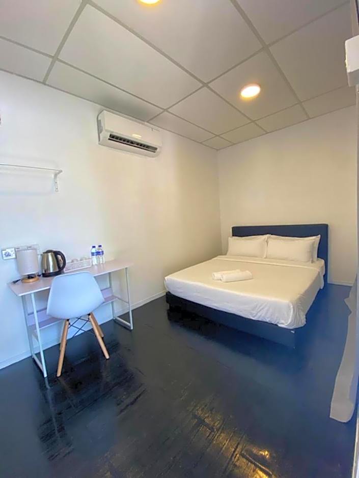 1108 Carebin Slim River