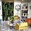 Kyriad Hotel Montpellier Centre Antigone
