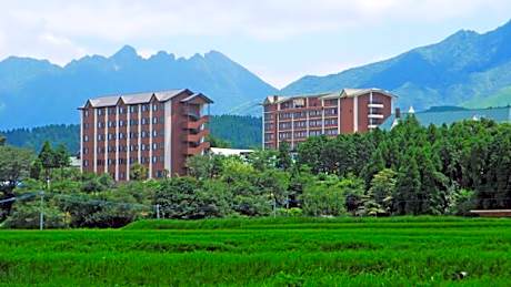 Kamenoi Hotel Aso Park Resort