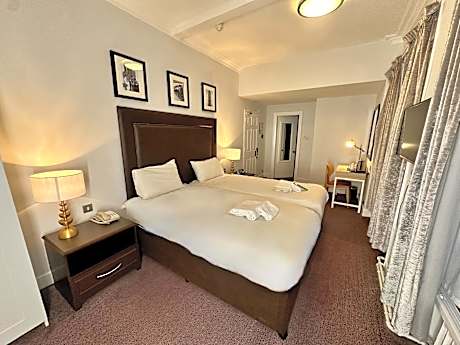 Classic Twin Room