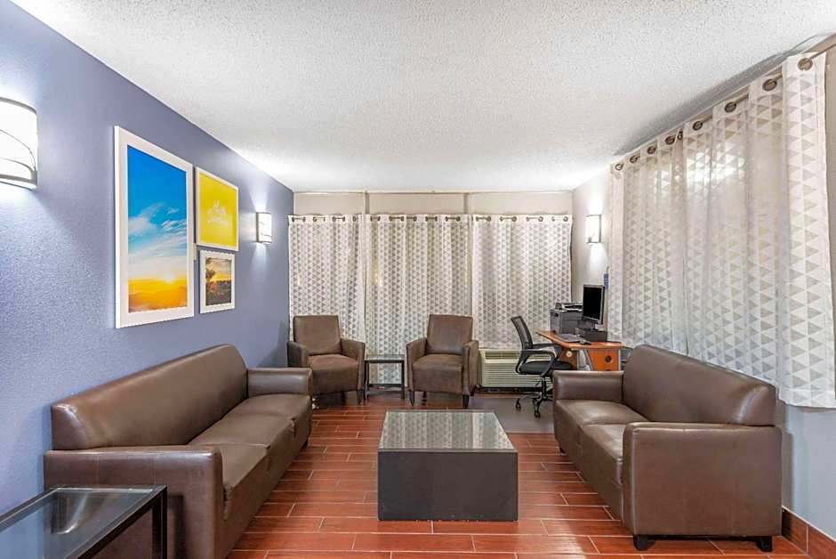 Days Inn by Wyndham Charlottesville/University Area