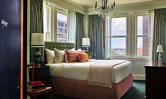 The Pontchartrain Hotel
