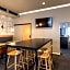 B-Hotel