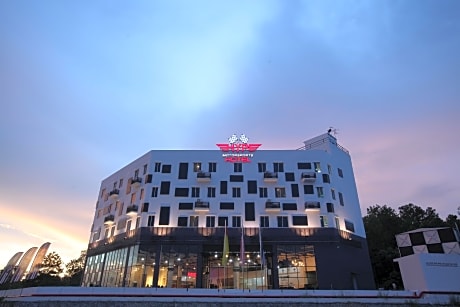 Arafah Hotel