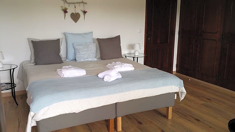 BB Silvercoast Casa das Flores