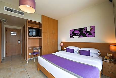 Junior Suite with Balcony