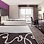 Bloom Hotel