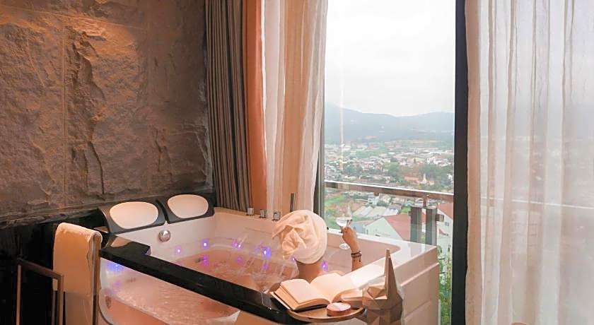 New Century Dalat Hotel