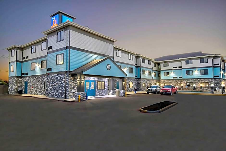 Studio 6-Port Arthur, TX - SE