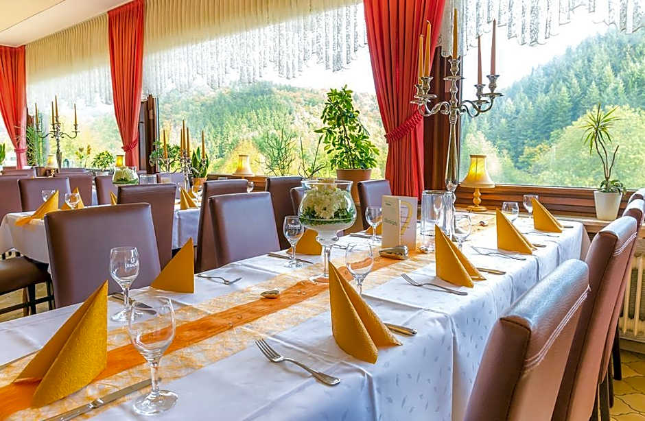 Waldhotel