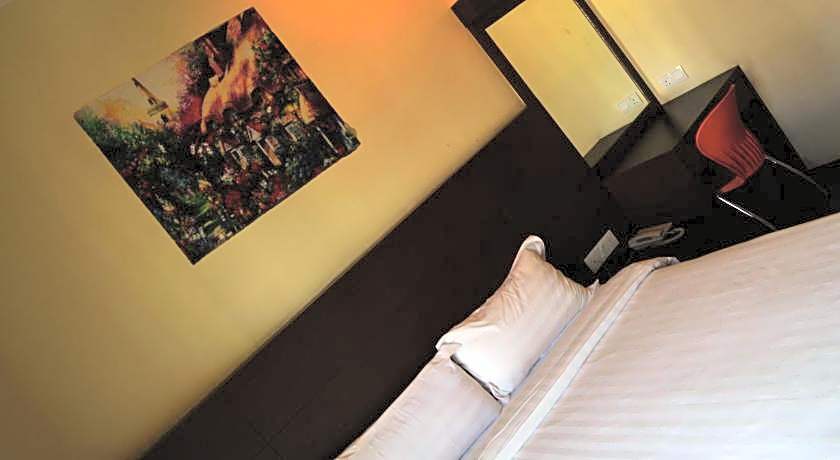 Lintas Plaza Boutique Hotel