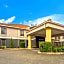 La Quinta Inn & Suites by Wyndham Radford