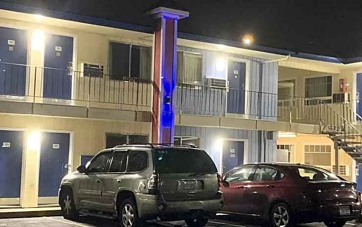 Studio 6 Suites - Albany, OR