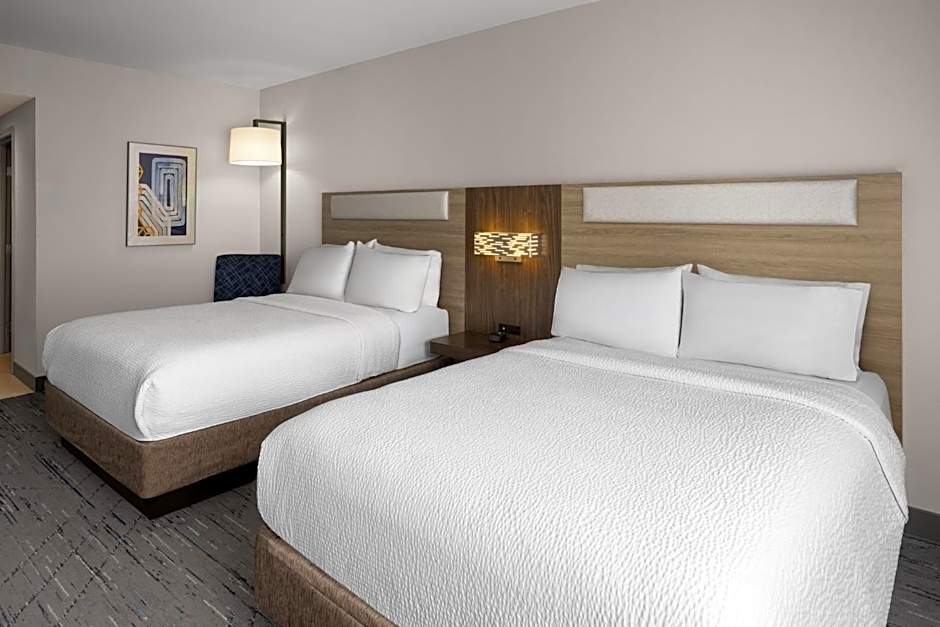 Holiday Inn Express Syracuse-Fairgrounds by IHG