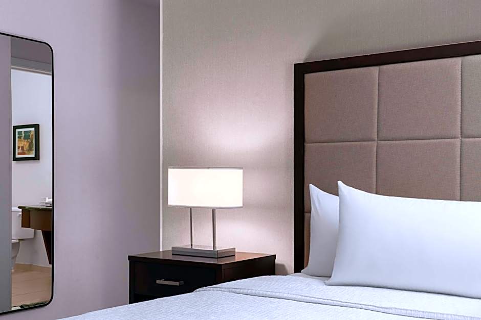 Homewood Suites By Hilton Cambridge-Arlington