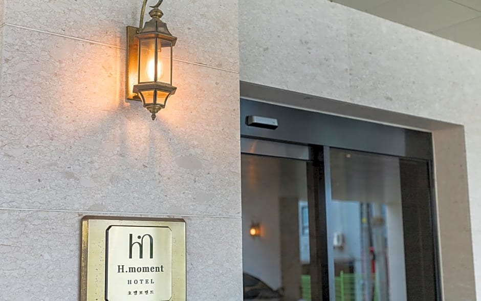 H. Moment Hotel Songjeong