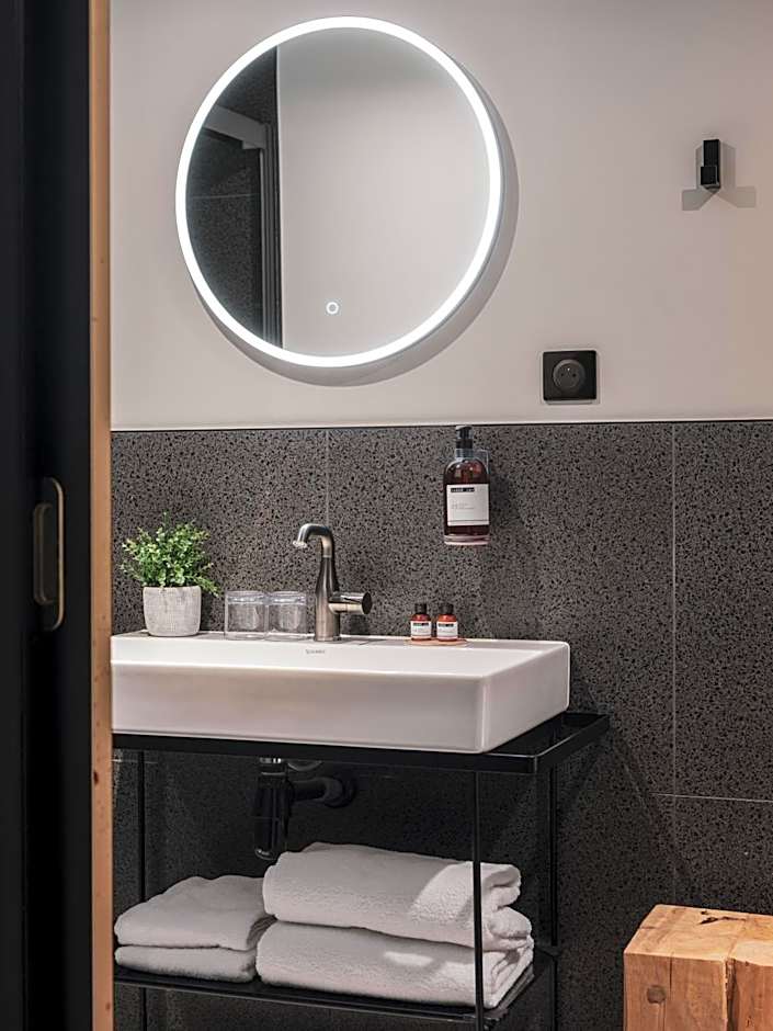 Maisons du Monde Hotel & Suites - Nantes