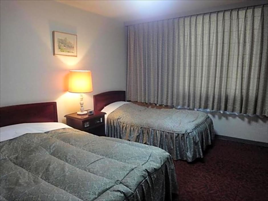 Hotel CROWN HILLS MIYOSHI