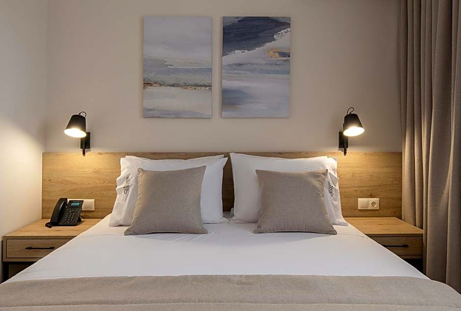 Calives Premium Stay