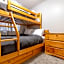 Ski In & 15 Minute Walk to the Lifts Hot Tub AC Pet Friendly