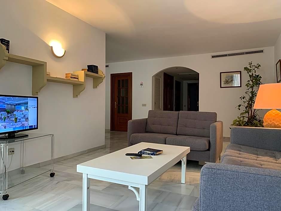 Benabola Hotel & Suites