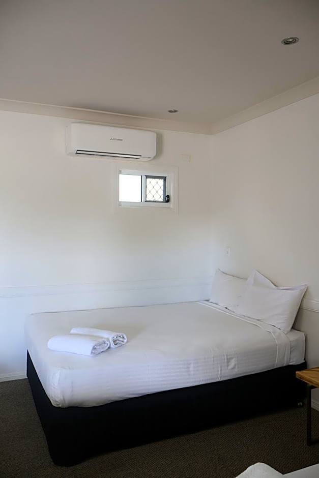 Park Avenue Hotel Motel