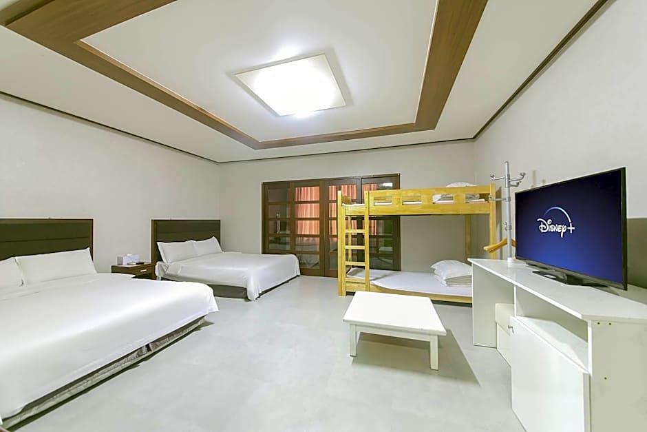 Apple Hotel