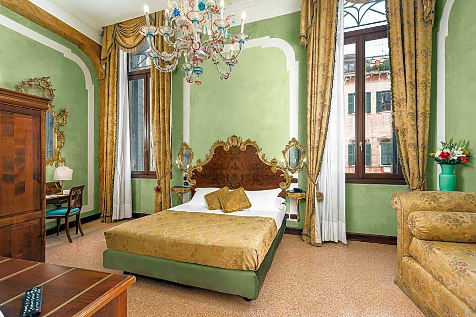 Hotel San Moise