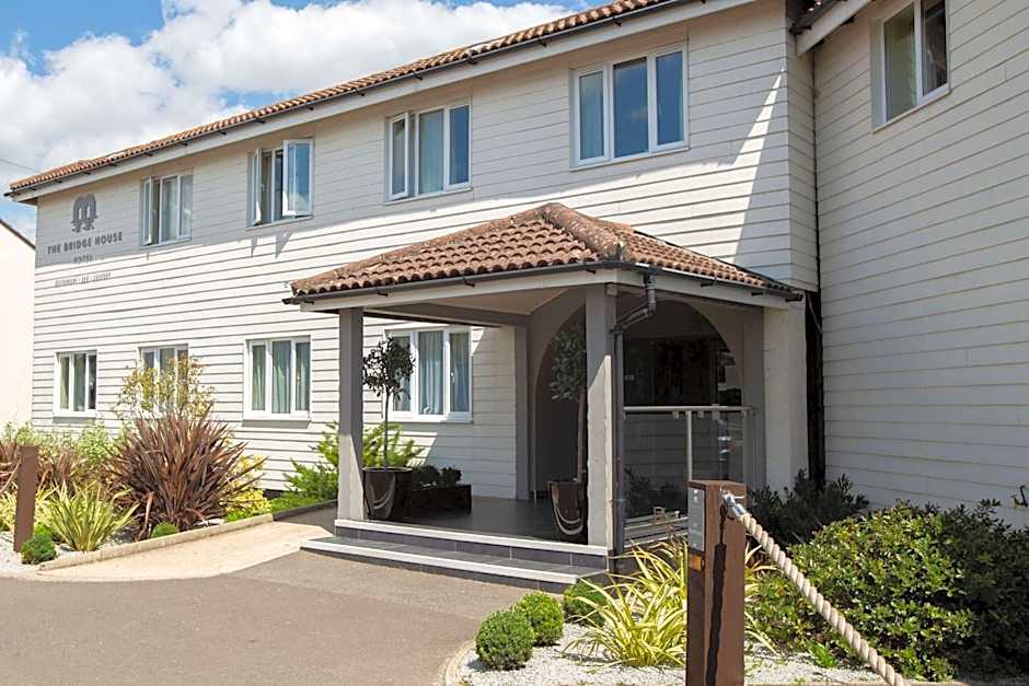 The Bridge House; BW Signature Collection