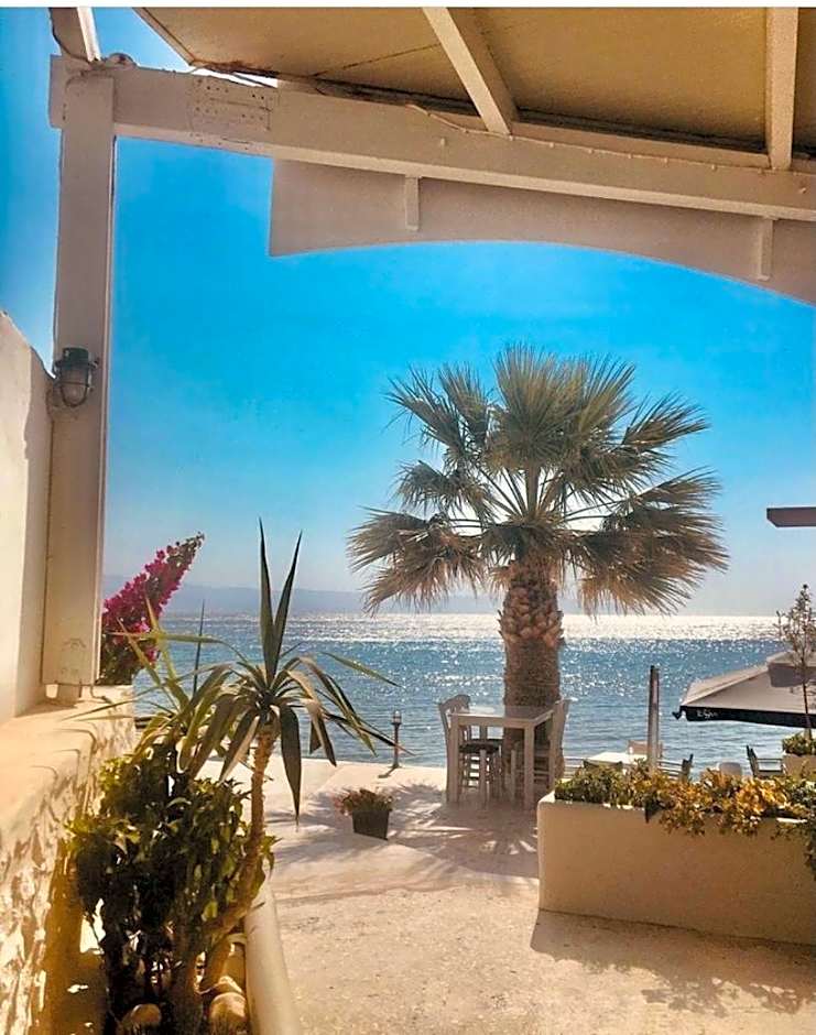 Fisilanis Beachfront Hotel