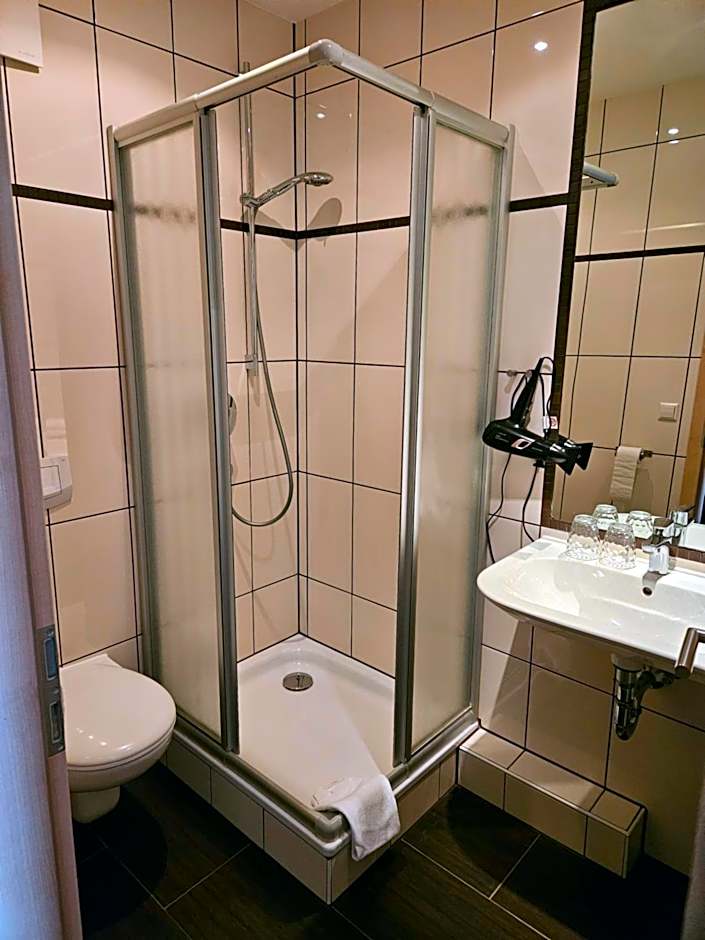 Hafen 17 Hotel Küche Bar